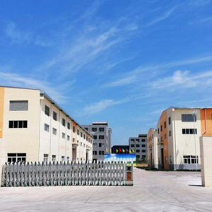 勇于在危機(jī)中育新機(jī)，在變局中開新局